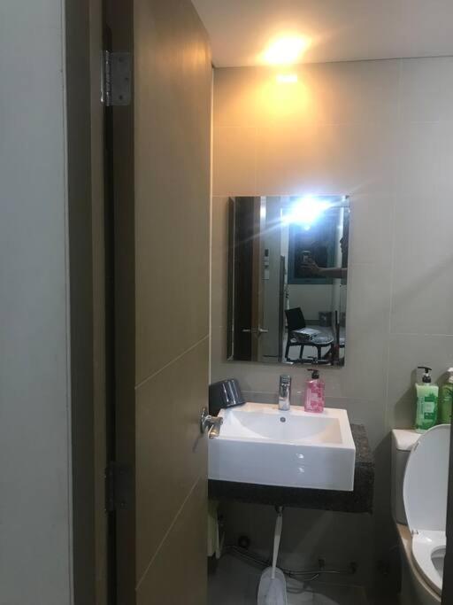 Lovely 2 Bed Room Condo Infront Of Naia Terminal 3 Manila Eksteriør bilde