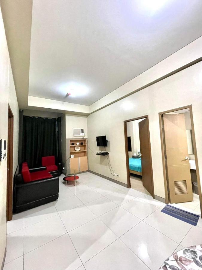 Lovely 2 Bed Room Condo Infront Of Naia Terminal 3 Manila Eksteriør bilde